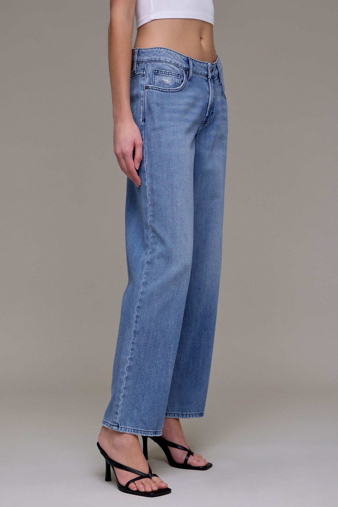 Hidden Jeans Mid Rise Wide Pant