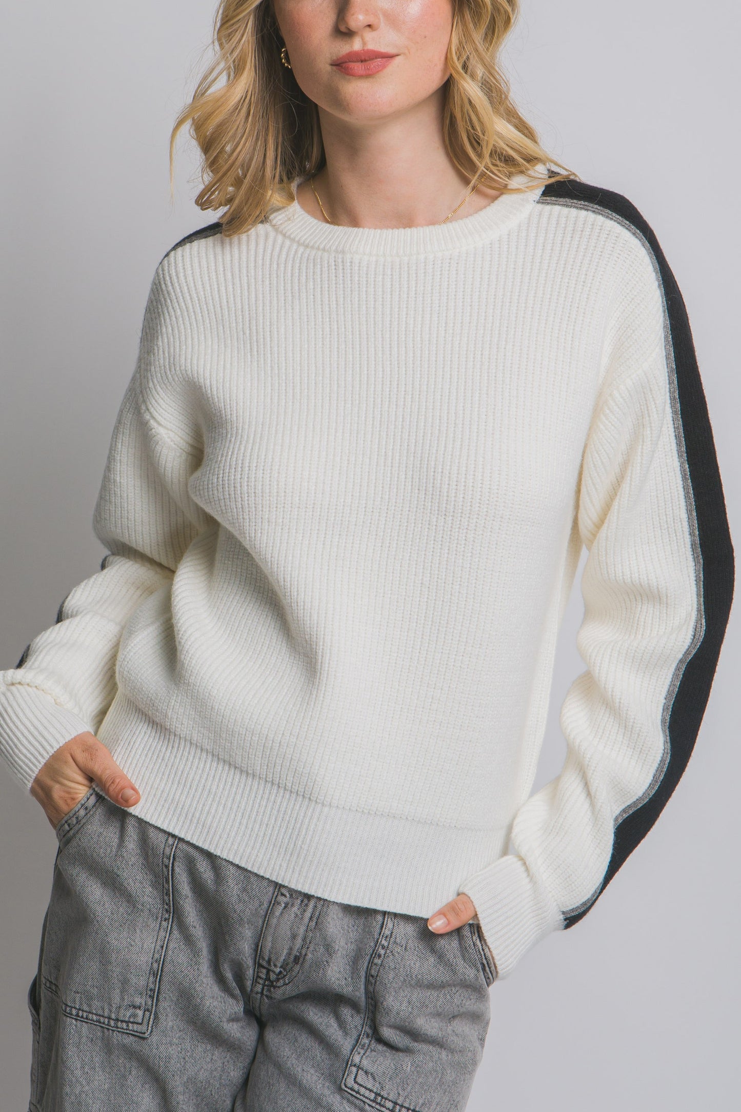 Round Neck Stripe Sleeve Sweater
