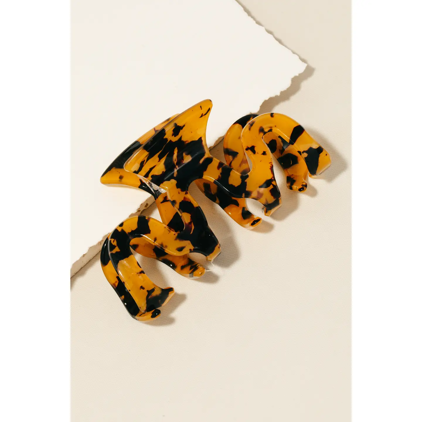 Getting A Grip Tortoise Shell Hair Claw