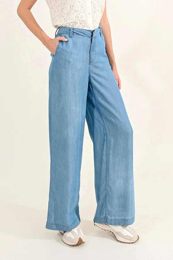Wide-Leg Lyocell Pants