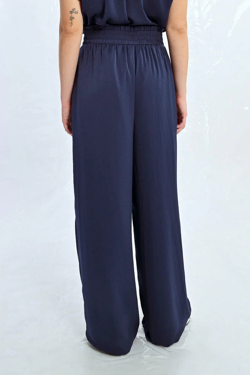 High Waisted, Fluid Pants