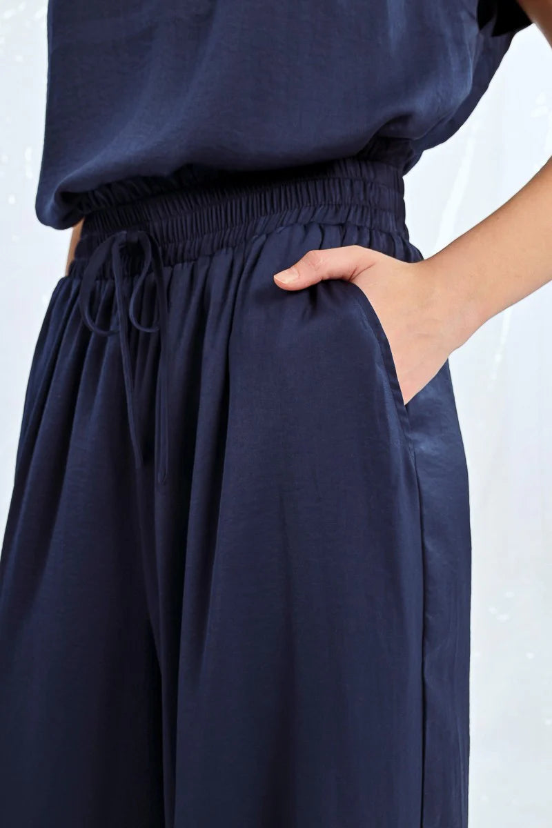 High Waisted, Fluid Pants