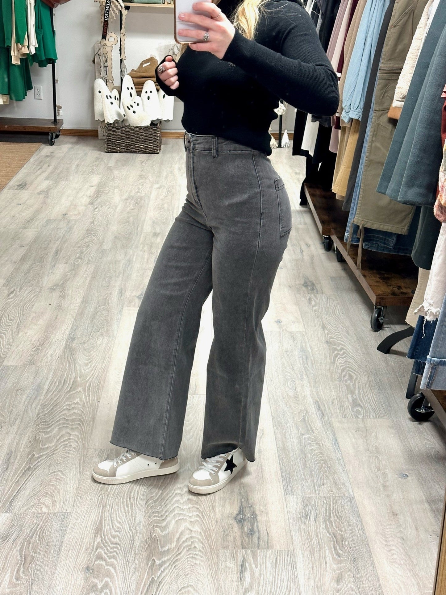AnnieWear Moments  Denim Cropped Jeans