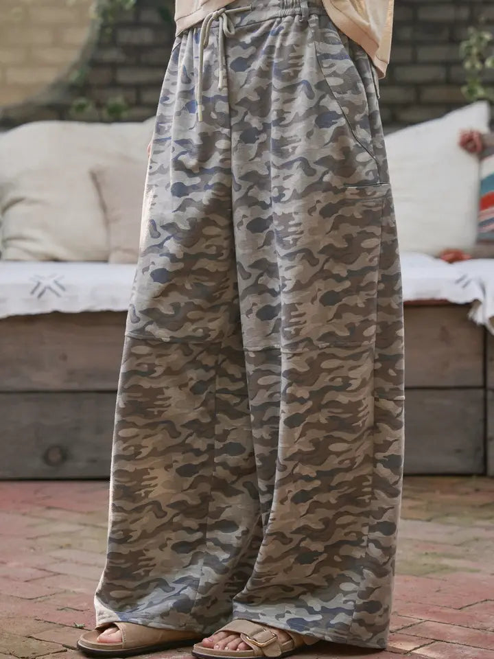 Camo Print Wide Leg Cargo Sweatpants