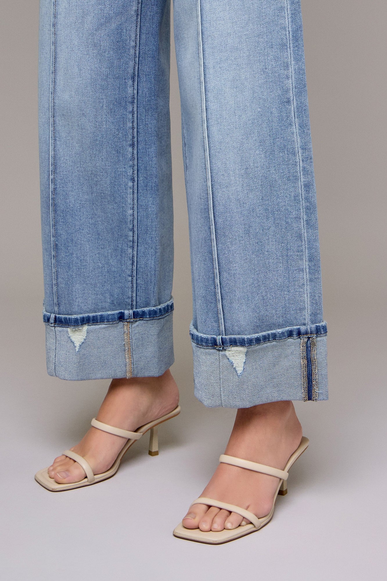 Hidden Jeans Pintuck Mid Rise Cuffed Wide Leg