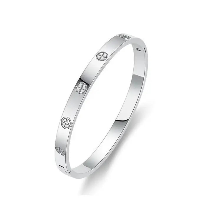 18K Non-Tarnish Waterproof Stainless Steel Bangle