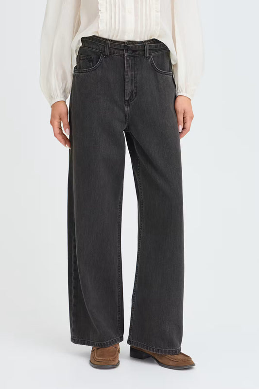 Relaxed Wide Leg Jeans with Waist Tie