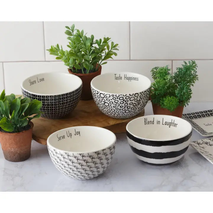 Inspirational bowls in Black and White