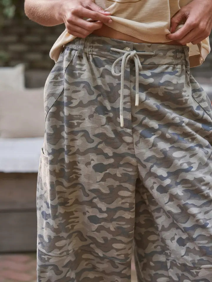 Camo Print Wide Leg Cargo Sweatpants