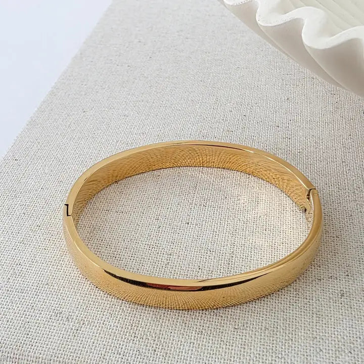 Endless Everyday Bangle - Waterproof