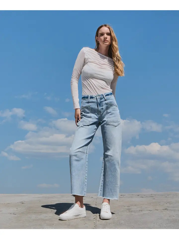 VEREVT Super High Rise Light Wash Barrel Jeans