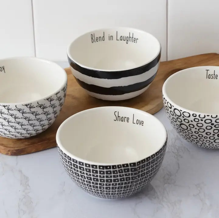 Inspirational bowls in Black and White