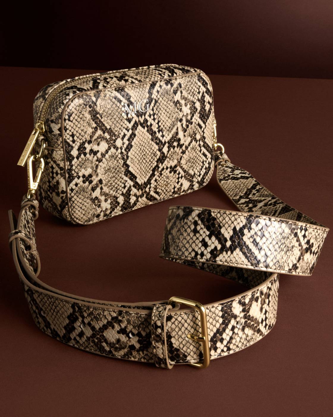 Avery Small Crossbody Bag